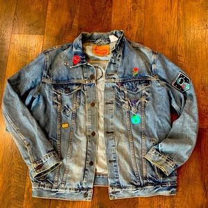 Vintage Levi’s trucker jacket *customized*